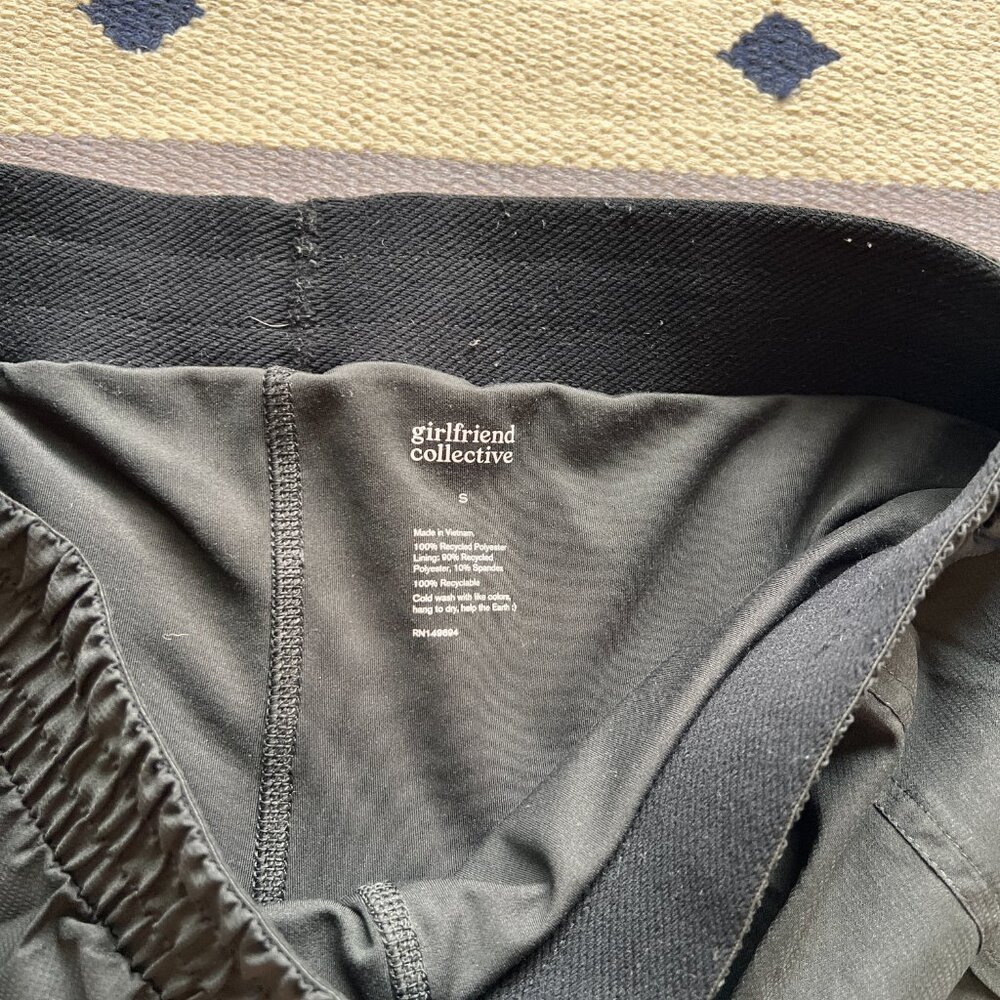 Two Pairs - Girlfriend Collective Trail Short - Size S - Picture 4 of 5